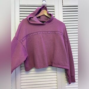 UNDER ARMOUR Cropped Sweater- Purple Punk